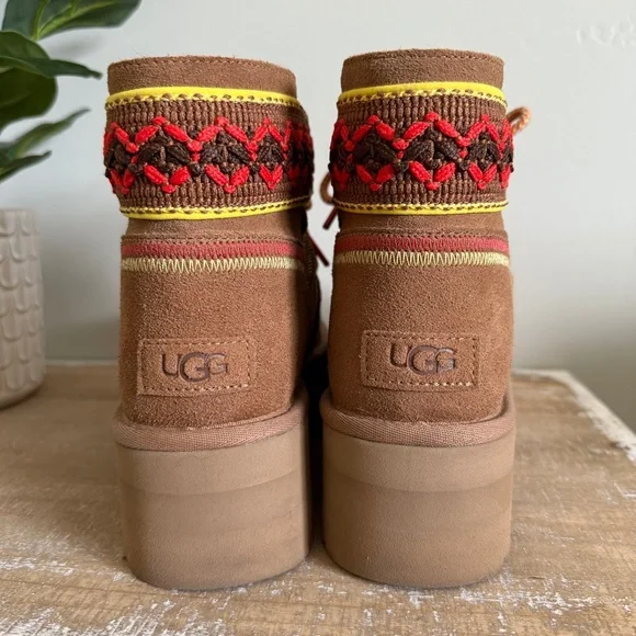 Ugg Classic Mini li Braid Platform Boots